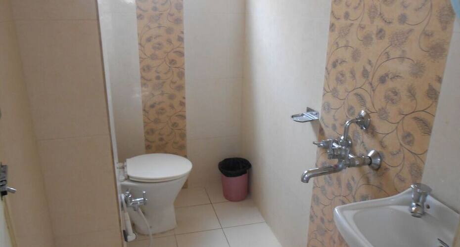 Atidhi Lodge, Miryalaguda 4